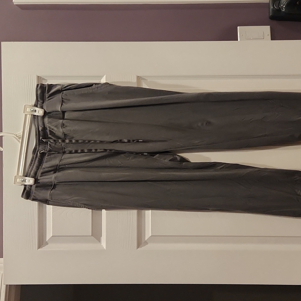 Buttery soft, Travis Matthew joggers